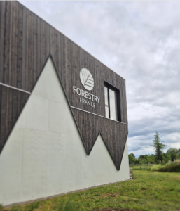 Bureau Forestry France à Cébazat au Siège Picture Organic Clothing